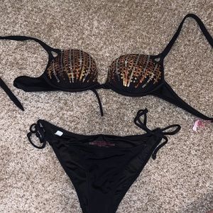 Victoria’s Secret push up bikini